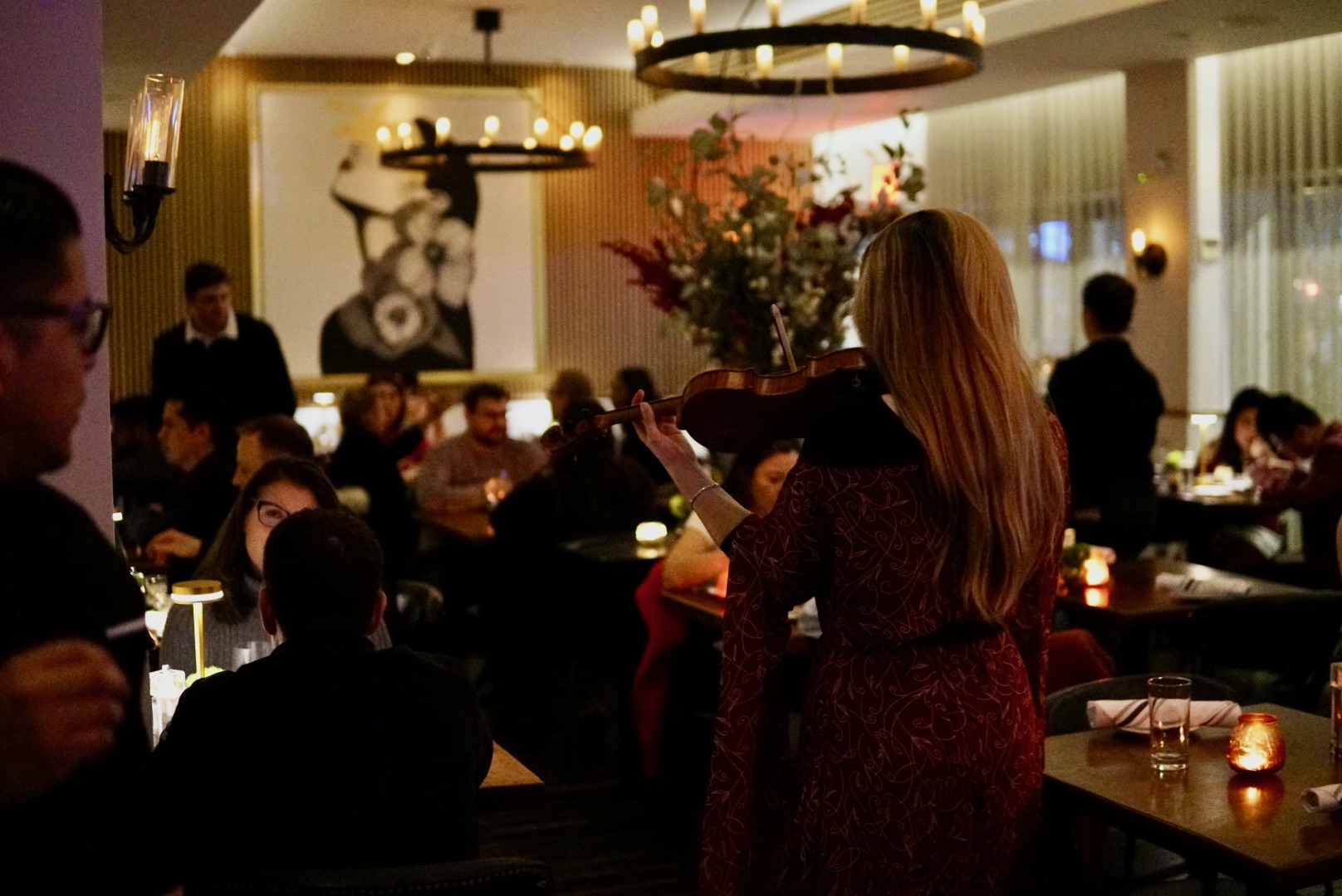 Romantic Dining room serenaded by a violinist